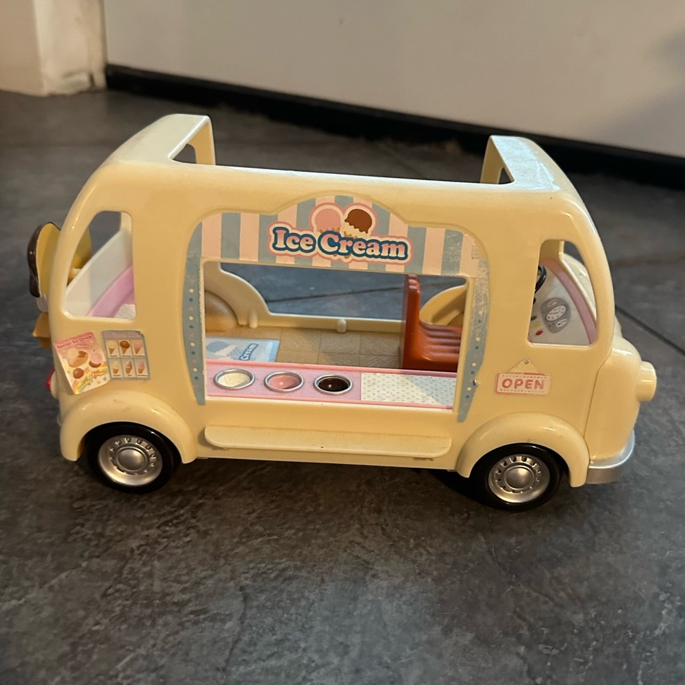 Calico Critters Ice Cream Truck